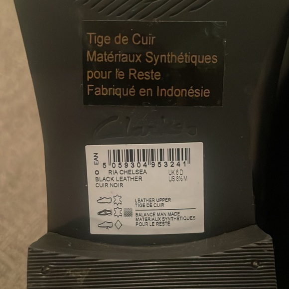 Clarks Ria Black Leather Chelsea Boots - Picture 4 of 4